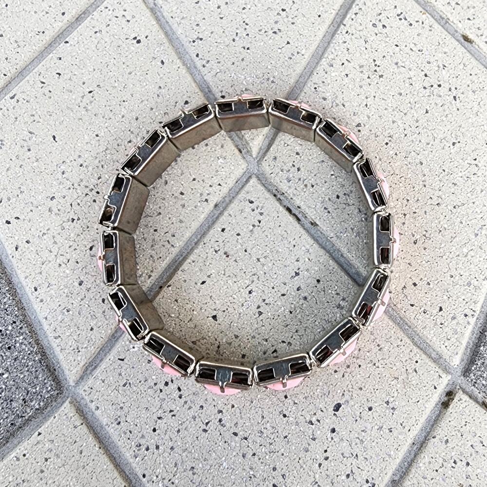 Vintage Silver Tone Bubblegum Pink Thermoset Link Bracelet Retro - Picture 3 of 5
